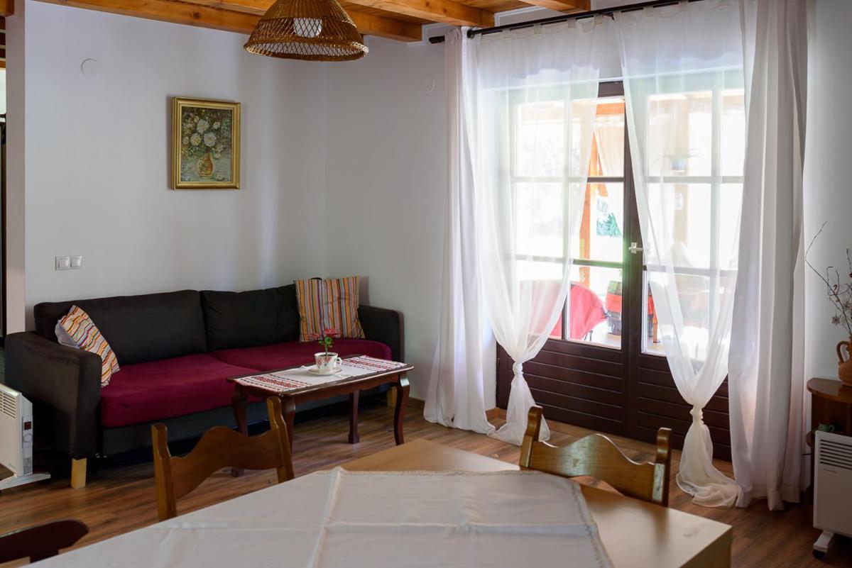 Susurul Apei Chalet Порумбаку-де-Сус Экстерьер фото